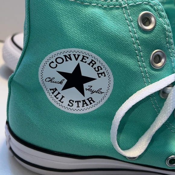 *NWT* Converse High Tops - Picture 4 of 5